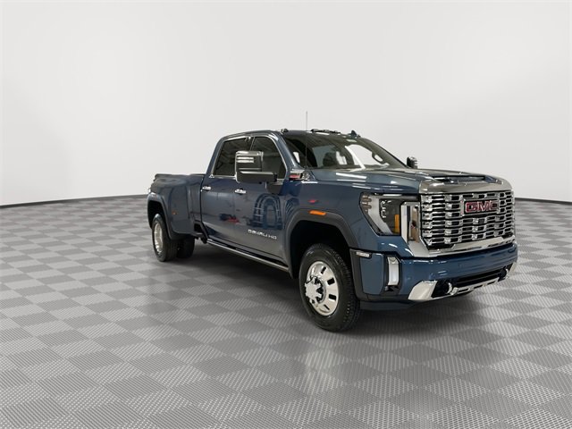 New 2026 GMC Sierra 3500 Denali w/ Denali Reserve Package image 12
