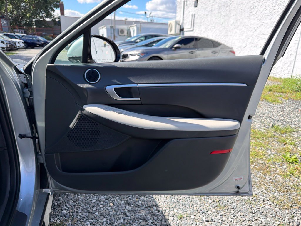 Used 2024 Hyundai Sonata SEL FWD image 17