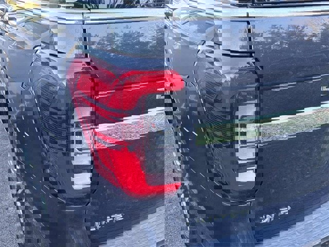 Certified 2024 Ford Expedition Limited image 10