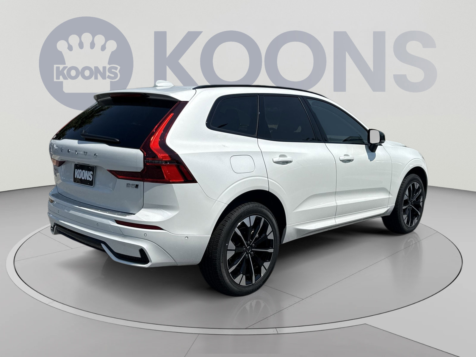 New 2026 Volvo XC60 B5 Plus w/ Protection Package Premier AWD/4WD image 7