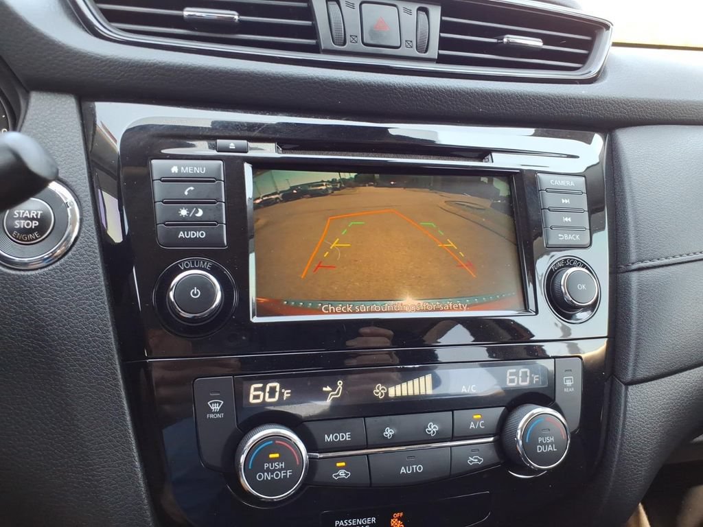 Certified 2020 Nissan Rogue SV FWD image 13