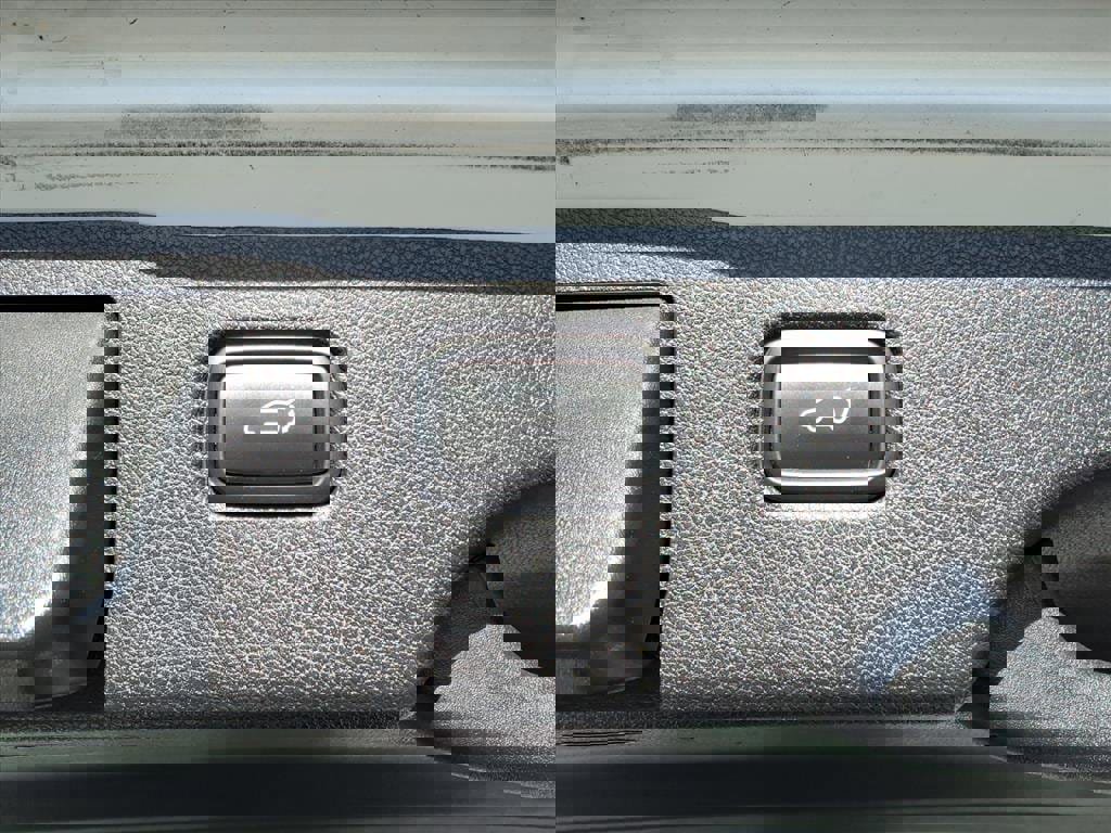 Used 2016 Kia Sorento EX w/ EX Premium Package image 24