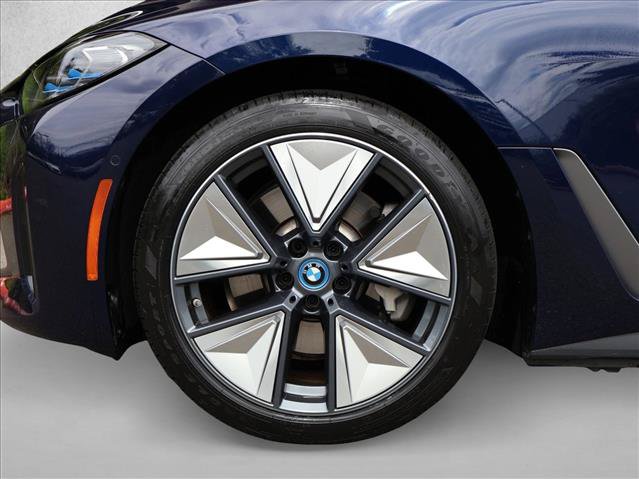 Used 2023 BMW i4 eDrive40 RWD image 28