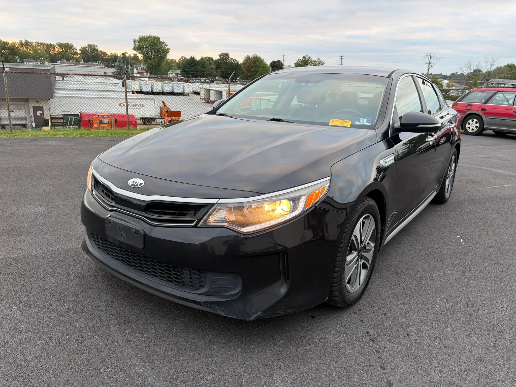 Used 2017 Kia Optima EX FWD image 1
