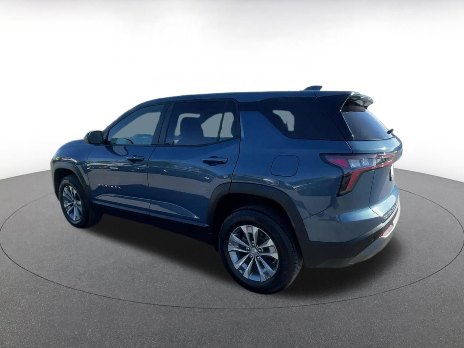 Used 2025 Chevrolet Equinox LT image 10