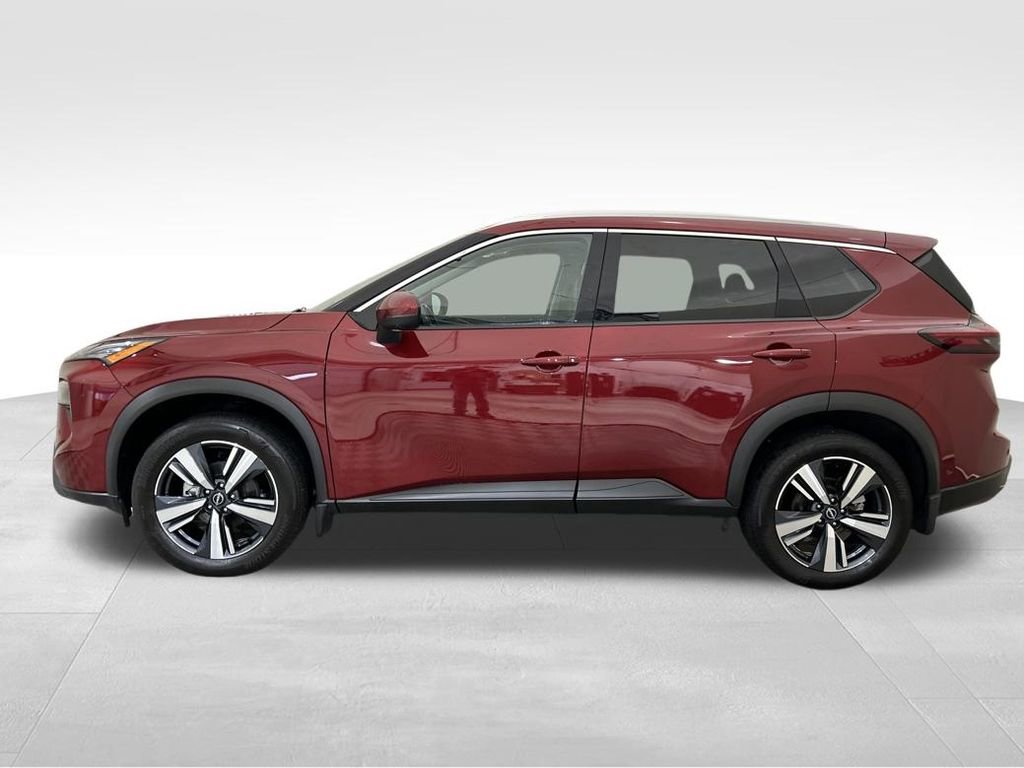 Used 2024 Nissan Rogue SL w/ SL Premium Package image 2