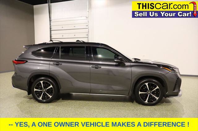 Used 2021 Toyota Highlander XSE image 8