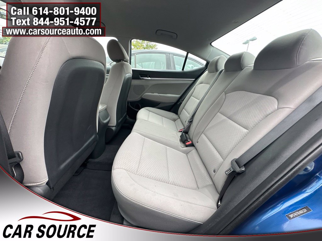 Used 2020 Hyundai Elantra SE FWD image 12