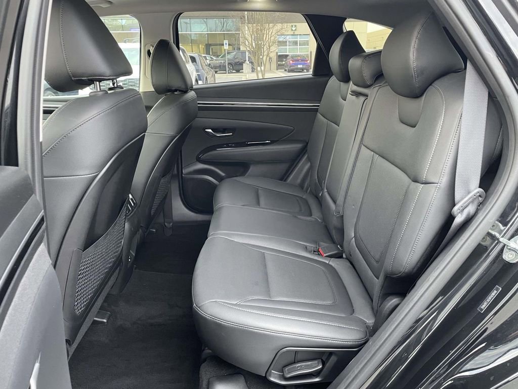 Certified 2023 Hyundai Tucson Limited w/ Winter Package image 3