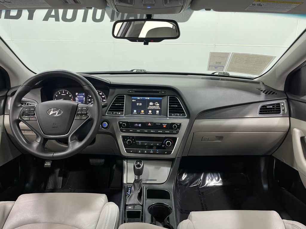 Used 2017 Hyundai Sonata Sport w/ Value Edition Package 02 image 18
