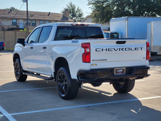 Used 2025 Chevrolet Silverado 1500 LT Trail Boss w/ Convenience Package II AWD/4WD image 2