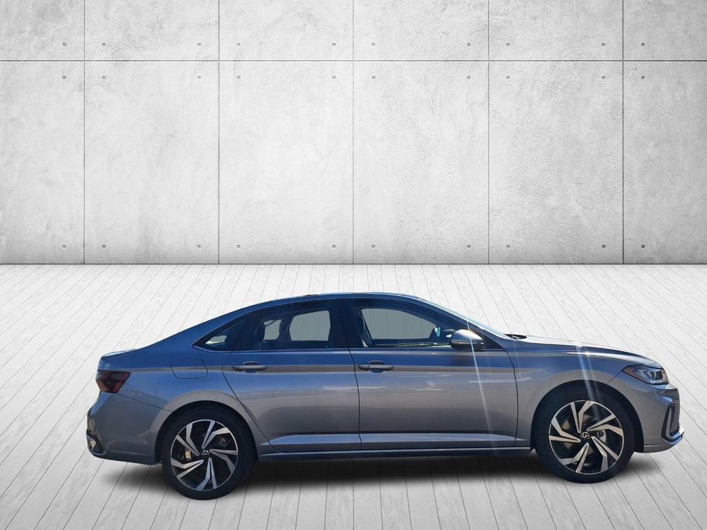 New 2026 Volkswagen Jetta SEL image 4