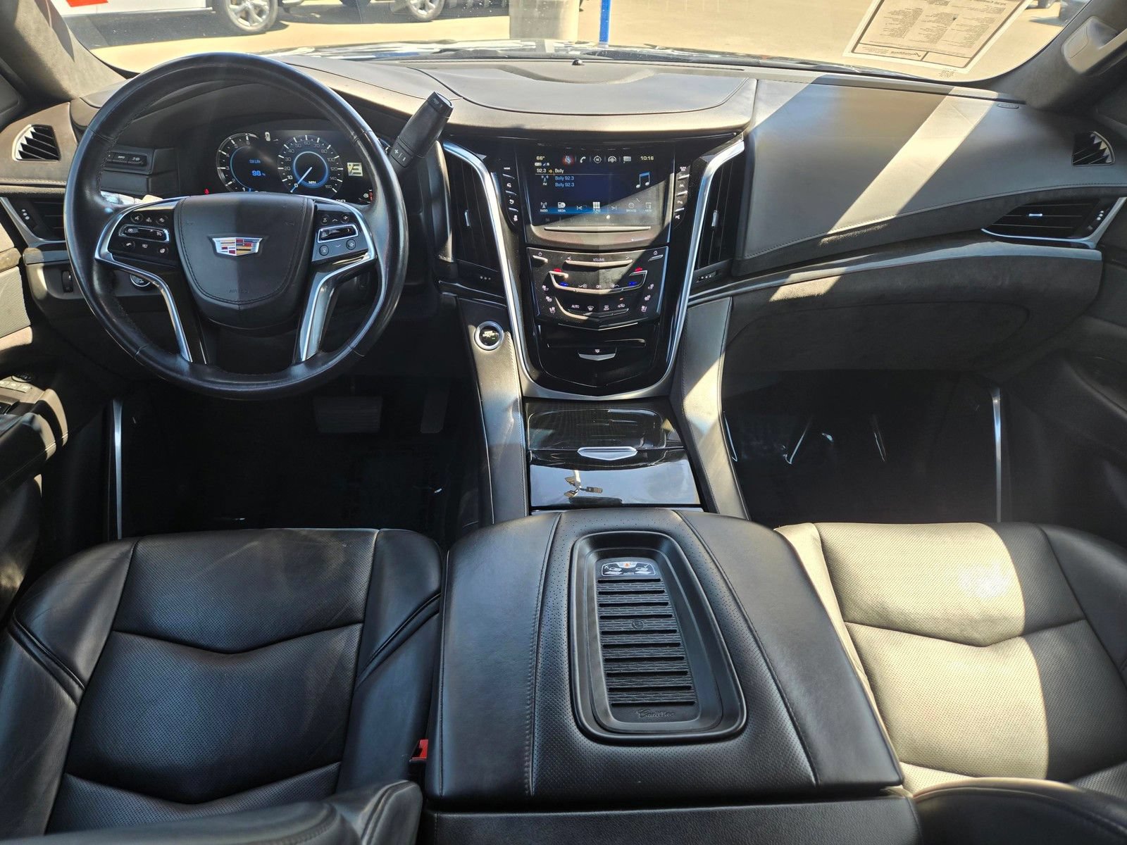 Used 2020 Cadillac Escalade ESV Platinum AWD/4WD image 20