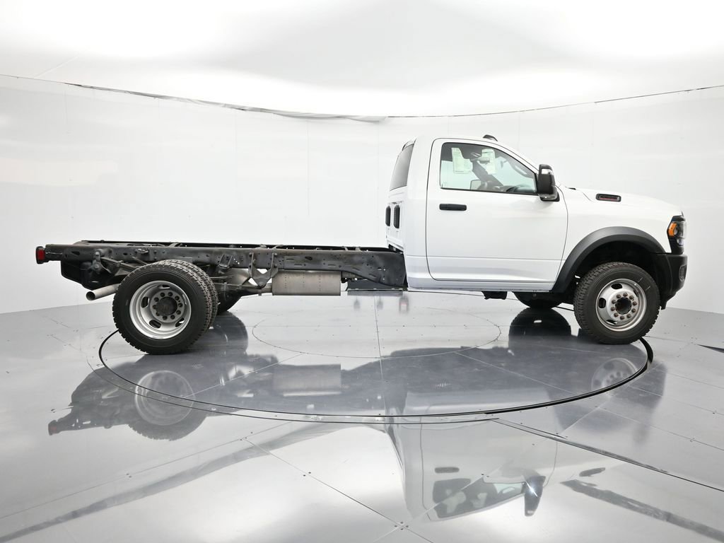 Used 2023 RAM 5500 Tradesman AWD/4WD image 4