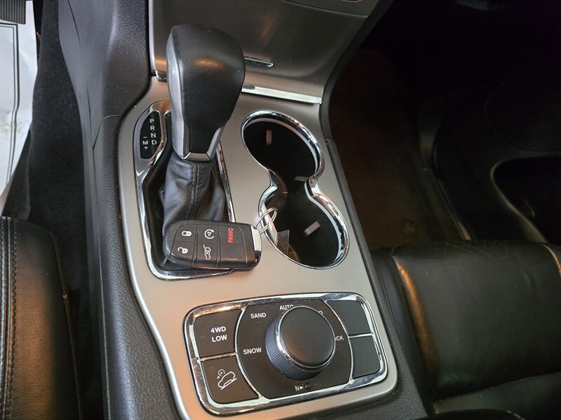 Used 2018 Jeep Grand Cherokee Limited AWD/4WD image 19