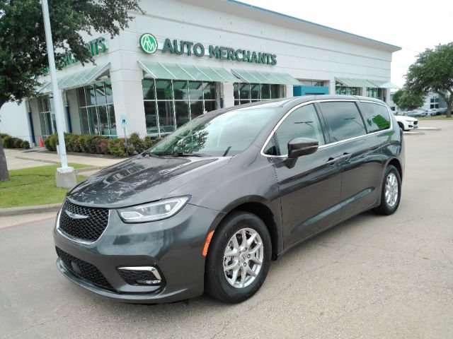 Used 2023 Chrysler Pacifica Touring-L
