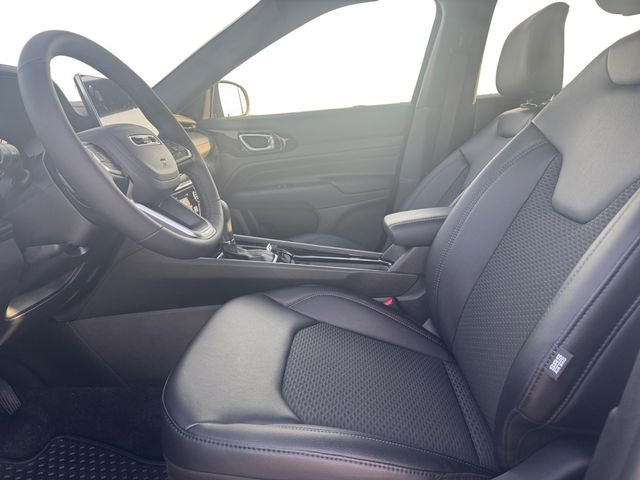 New 2026 Jeep Compass Latitude image 9