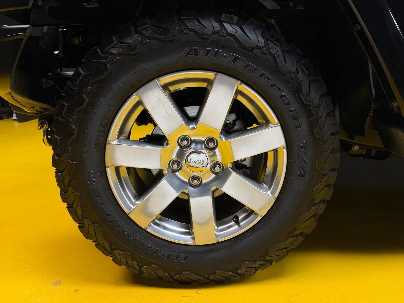 Used 2014 Jeep Wrangler Sahara w/ Connectivity Group image 9