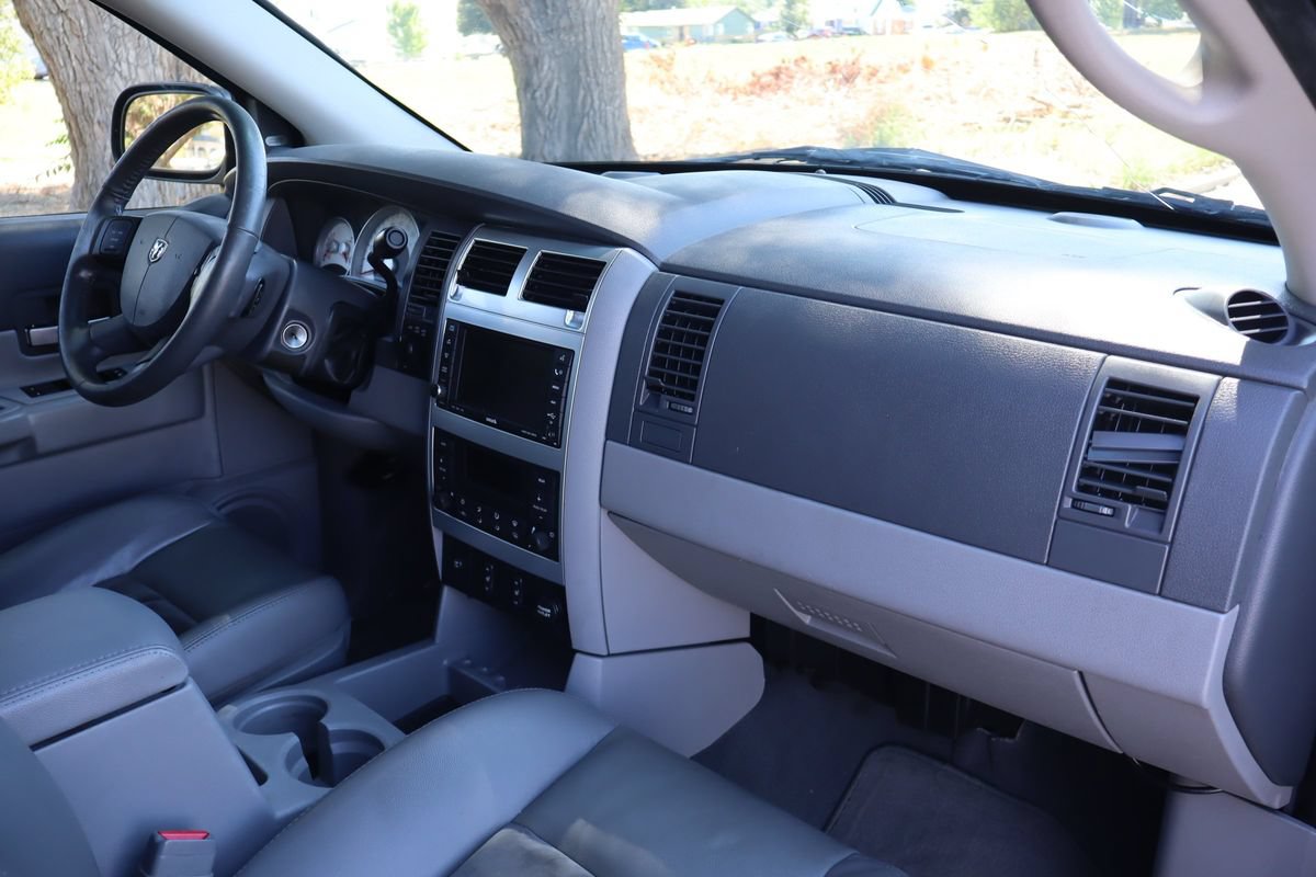 Used 2008 Dodge Durango Limited w/ Technology Group III AWD/4WD image 17