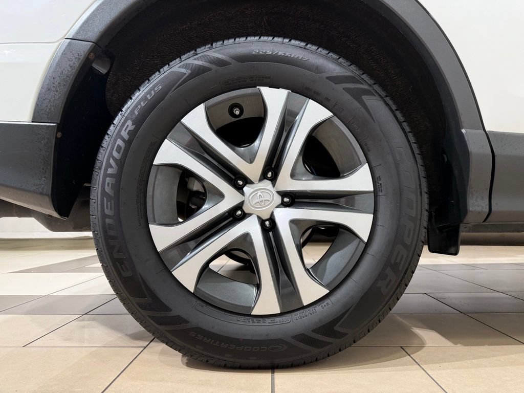 Certified 2017 Toyota RAV4 LE w/ Carpet Mat Package FWD image 9