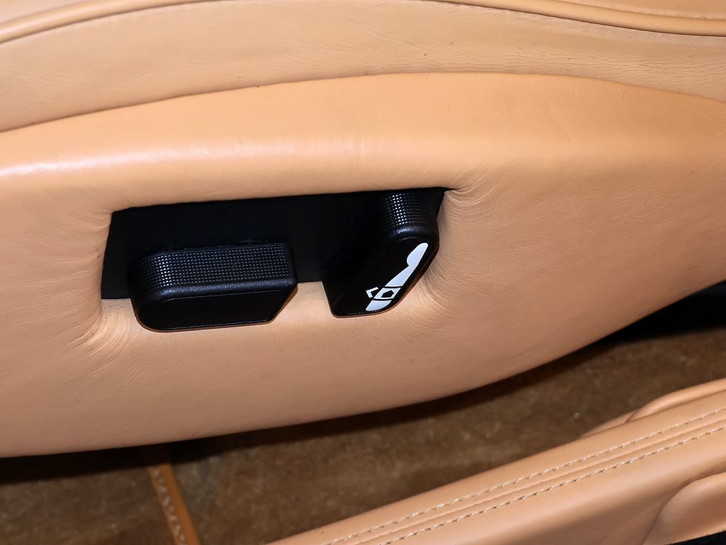 Used 2001 Ferrari 550 Maranello Coupe RWD image 95