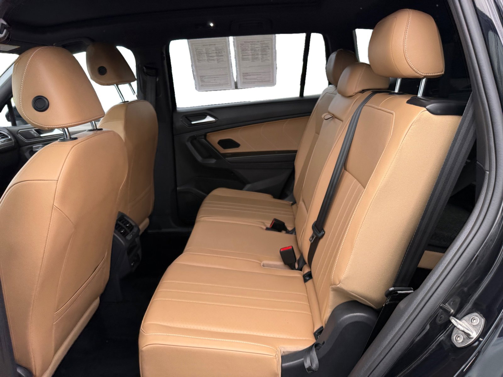 Certified 2023 Volkswagen Tiguan SE w/ Panoramic Sunroof Package image 16