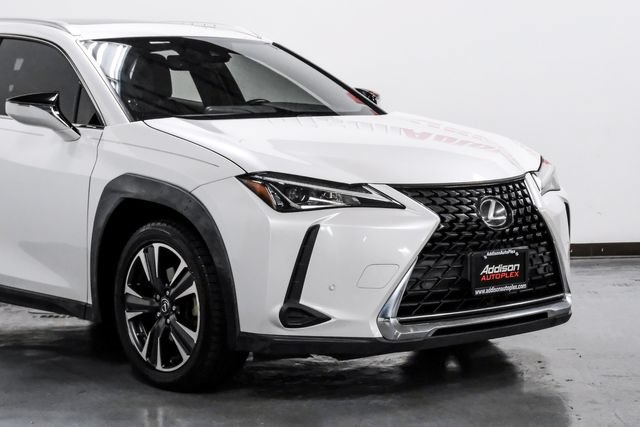 Used 2019 Lexus UX 200 w/ Premium Package FWD image 7