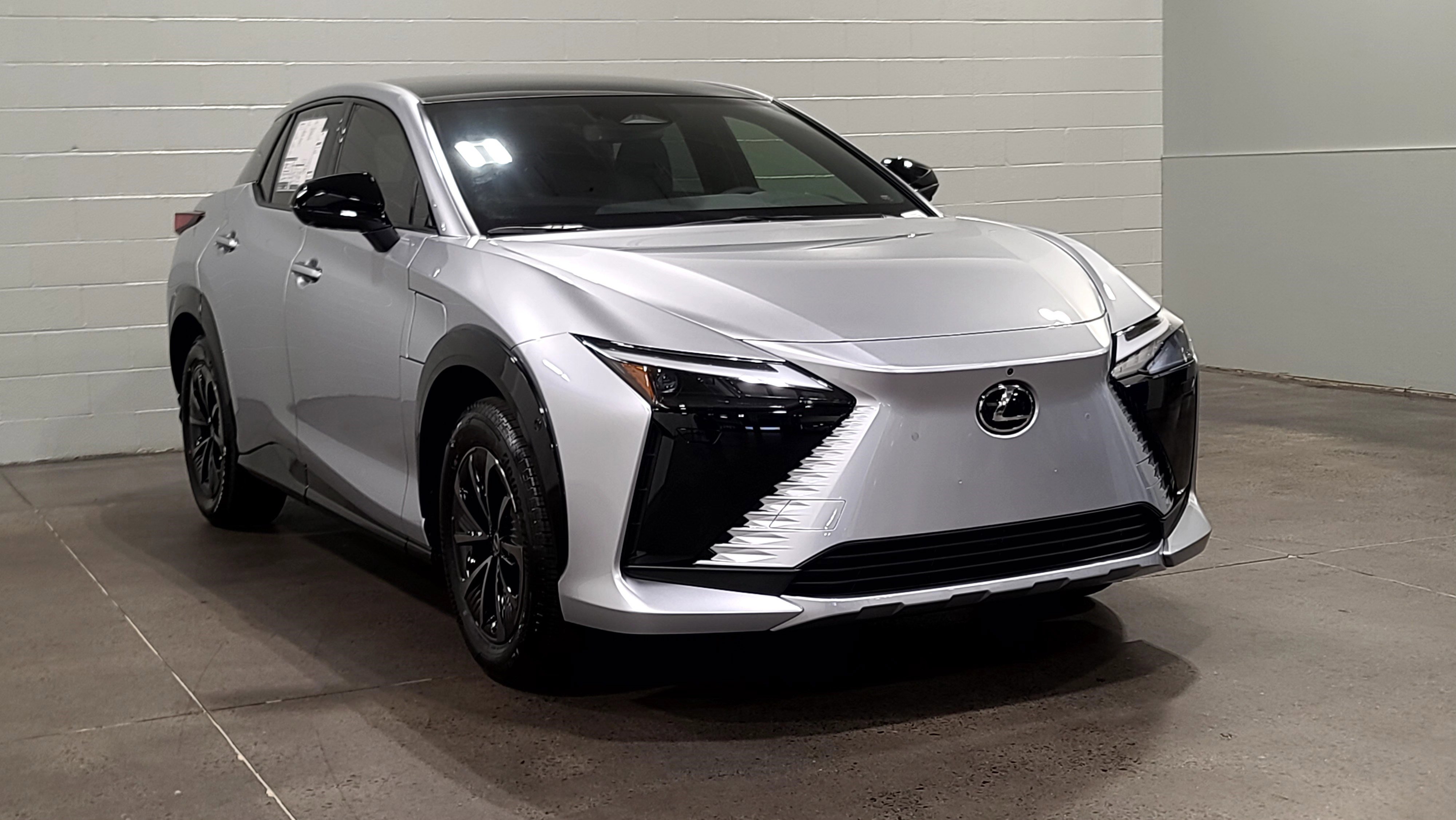 New 2026 Lexus RZ 350e 2WD image 2