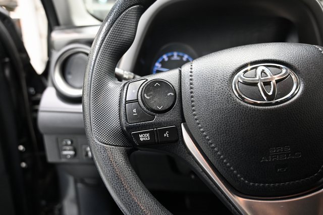 Used 2018 Toyota RAV4 LE image 20