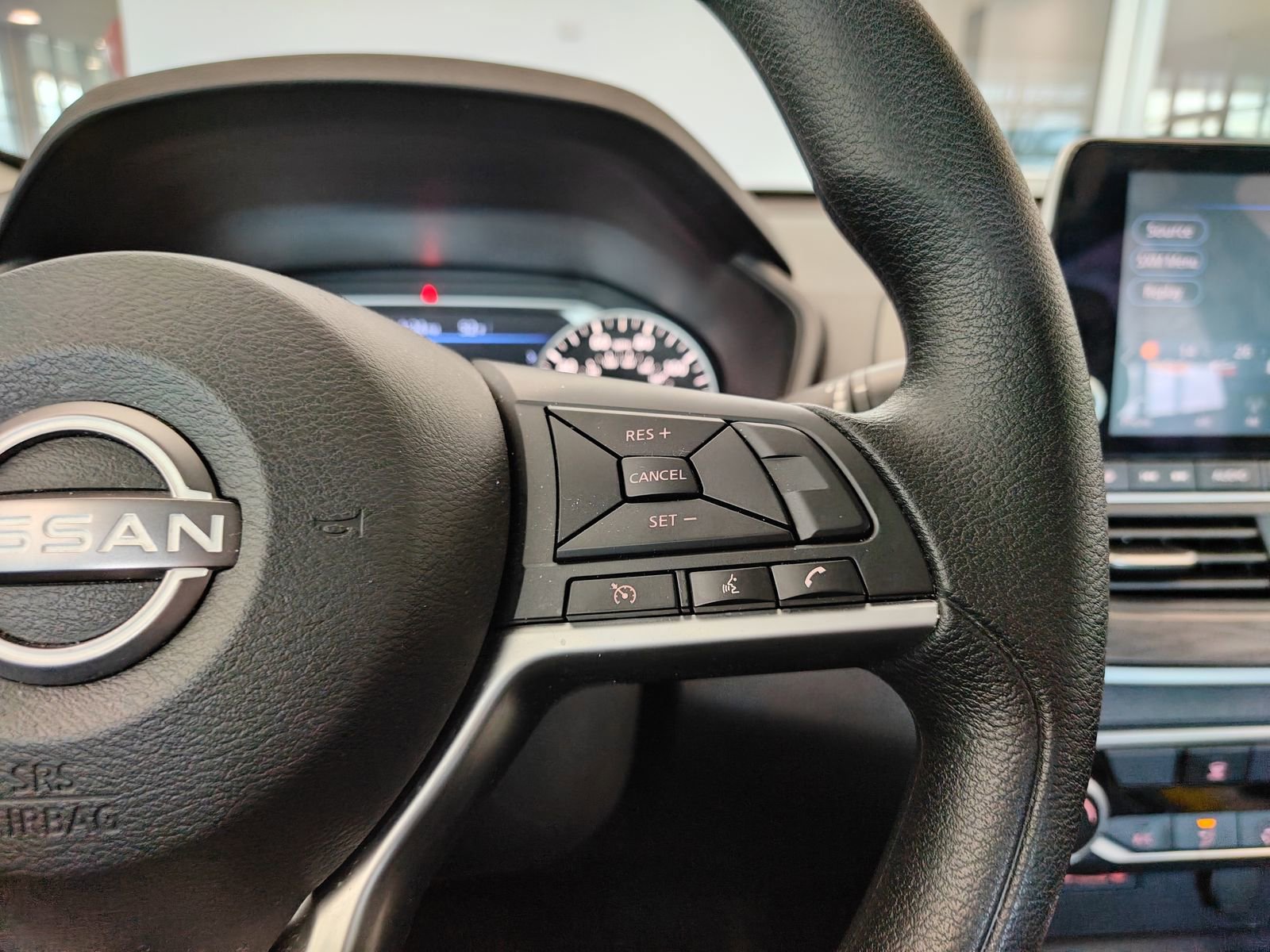 Used 2024 Nissan Altima 2.5 SV image 15