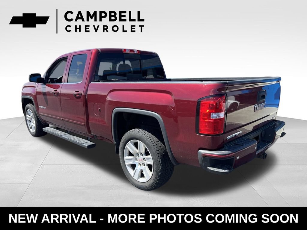 Used 2017 GMC Sierra 1500 SLE w/ SLE Value Package AWD/4WD image 3