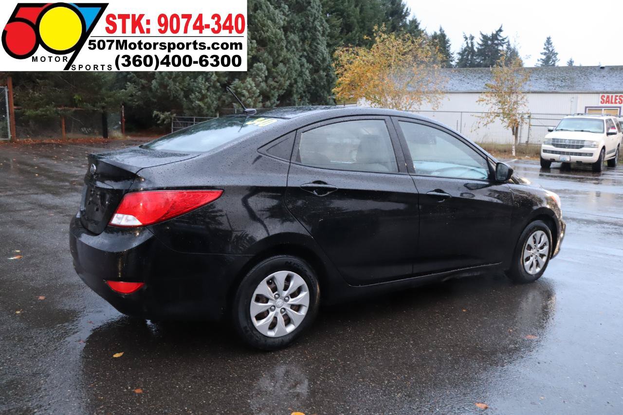Used 2016 Hyundai Accent SE FWD image 9