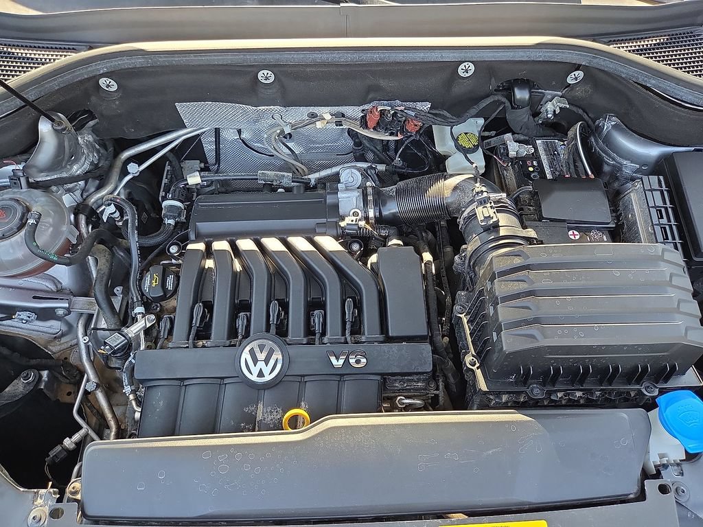 Used 2022 Volkswagen Atlas Cross Sport SE FWD image 10