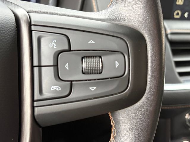 Used 2023 GMC Yukon XL AT4 w/ AT4 Premium Package image 8