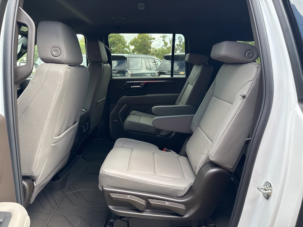 New 2026 Chevrolet Suburban LT w/ Comfort Package image 8