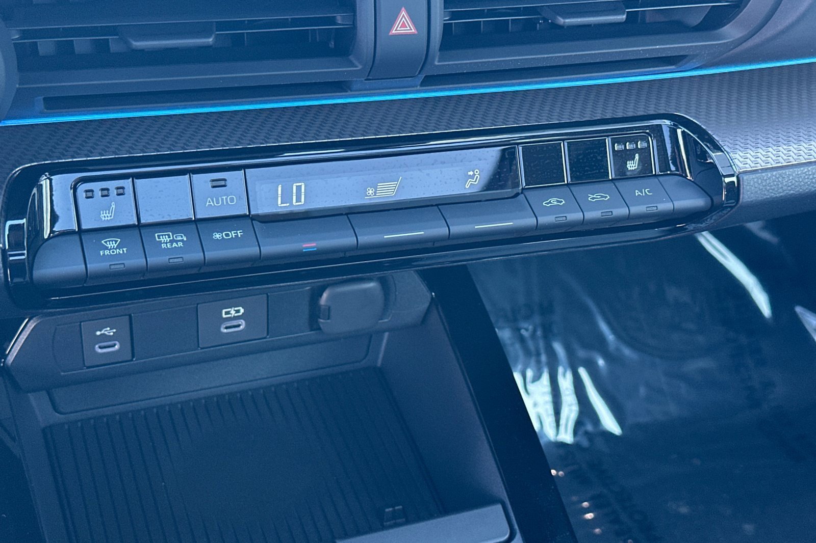 New 2026 Toyota Prius XLE image 22