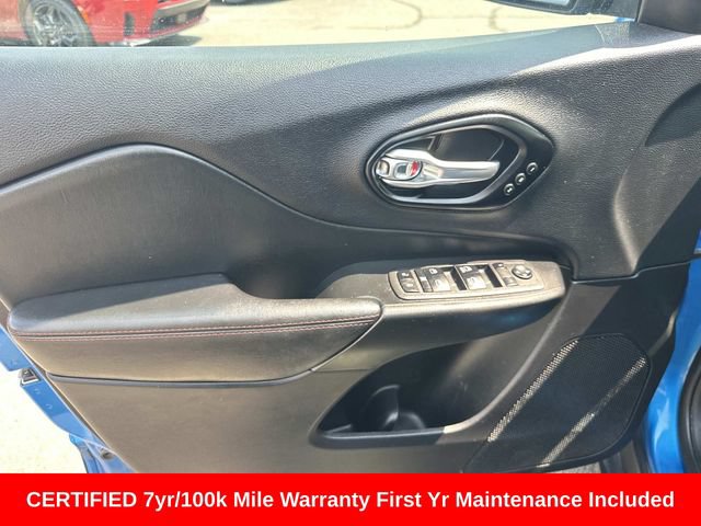 Used 2022 Jeep Cherokee Trailhawk w/ Sun, Sound & Nav Group AWD/4WD image 16