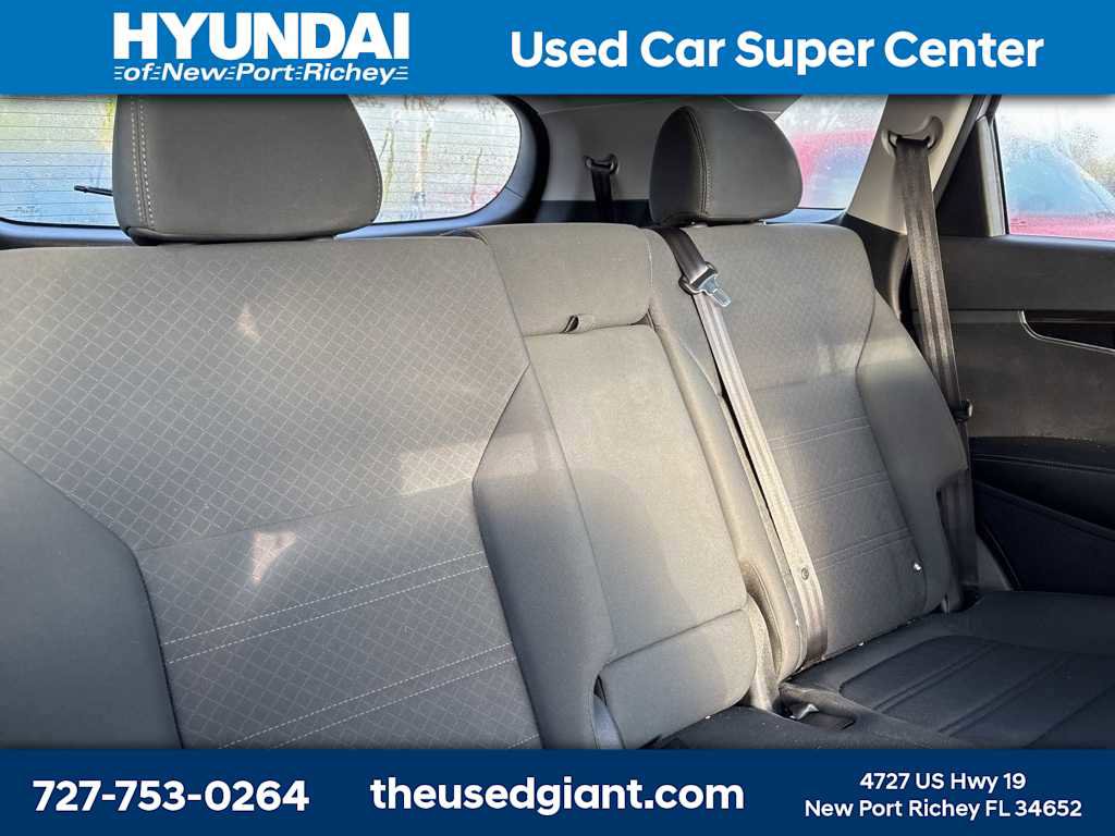 Used 2020 Kia Sorento LX image 8