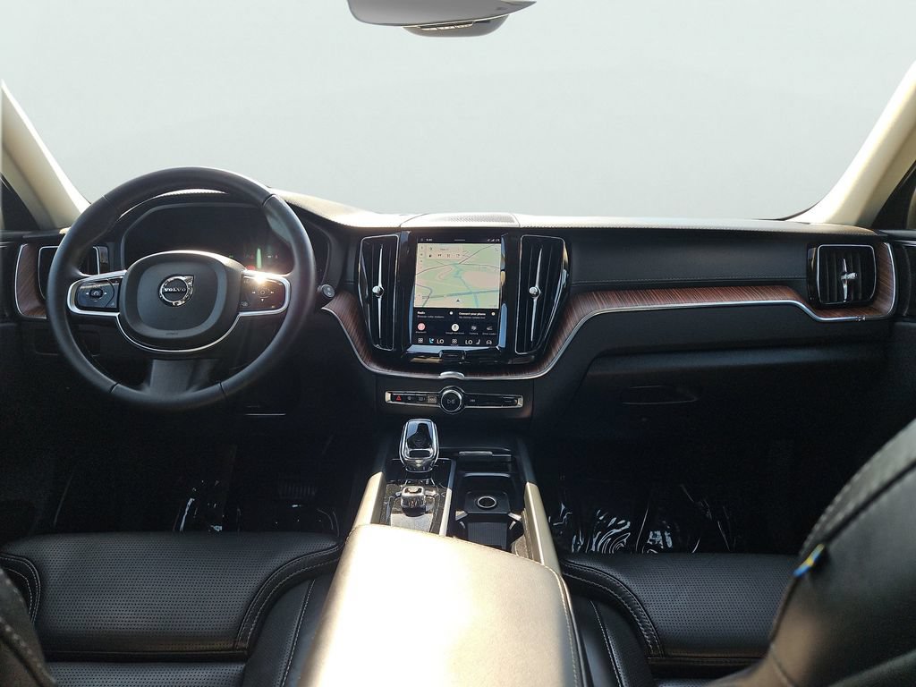 Used 2023 Volvo XC60 B5 Ultimate w/ Climate Package AWD/4WD image 11