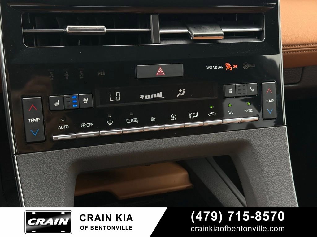 Used 2022 Toyota Avalon Limited w/ Advanced Safety Package FWD image 17