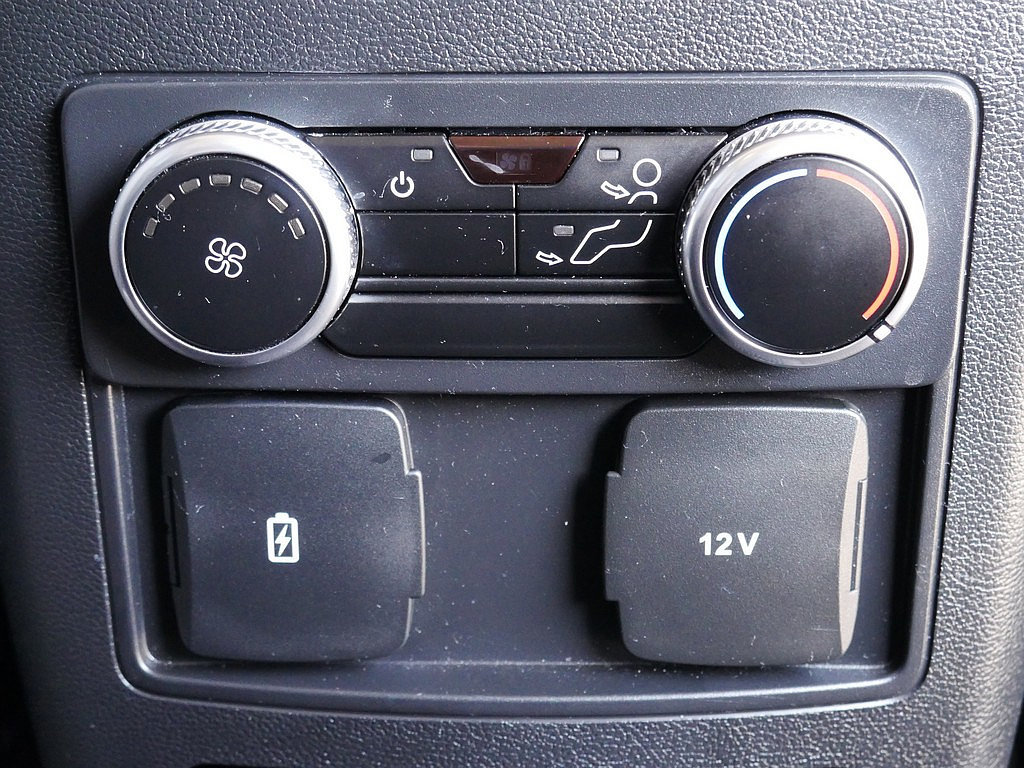 Used 2023 Ford Explorer XLT w/ Equipment Group 202A AWD/4WD image 55