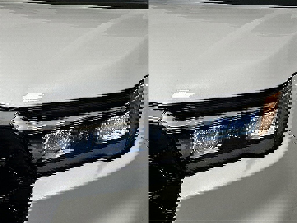 New 2025 Honda Pilot Touring image 2