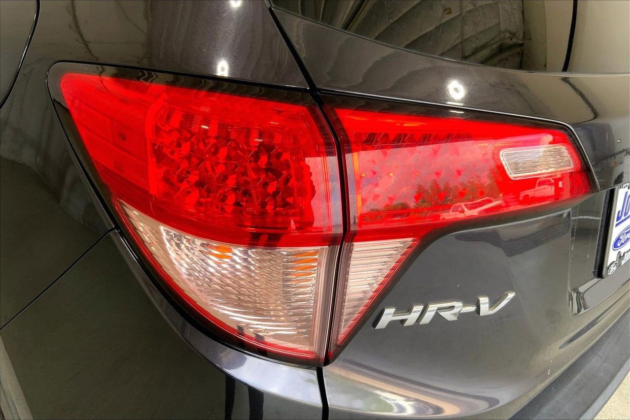 Used 2017 Honda HR-V EX image 29