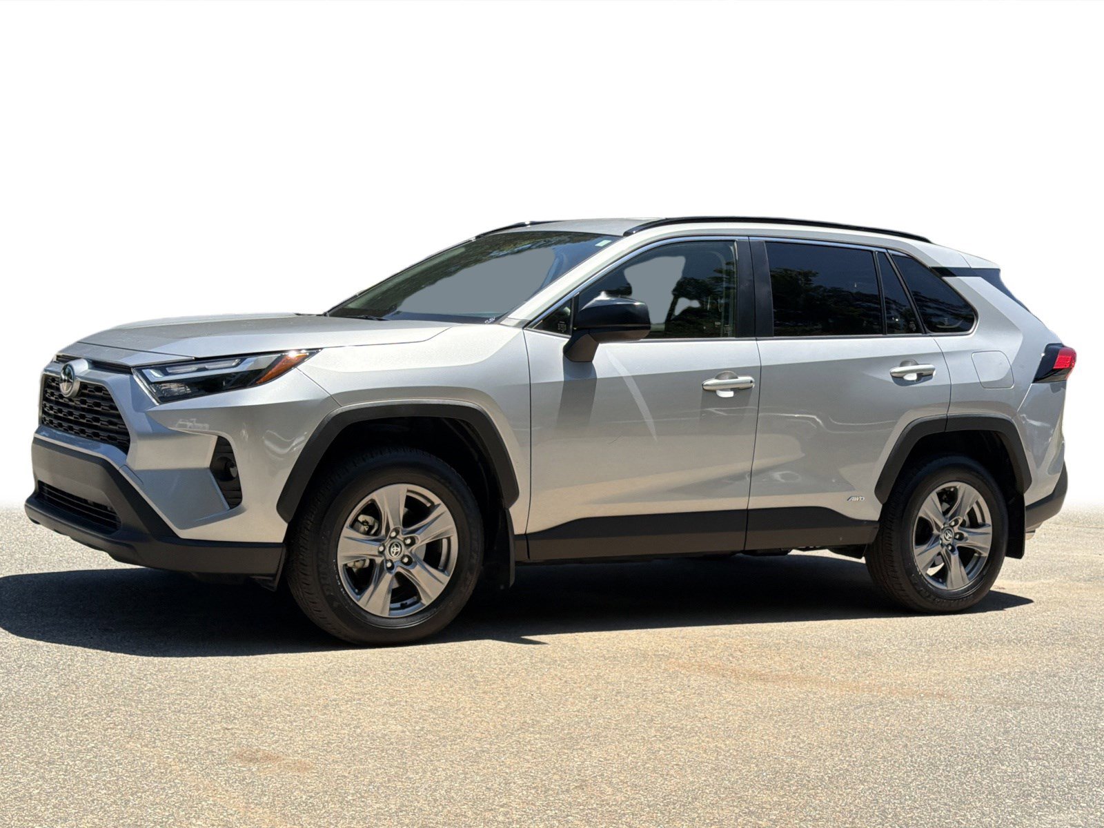 Used 2025 Toyota RAV4 LE AWD/4WD image 19