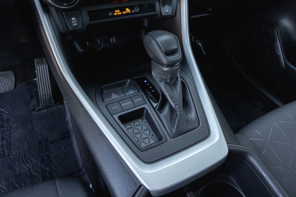 Certified 2024 Toyota RAV4 XLE image 15