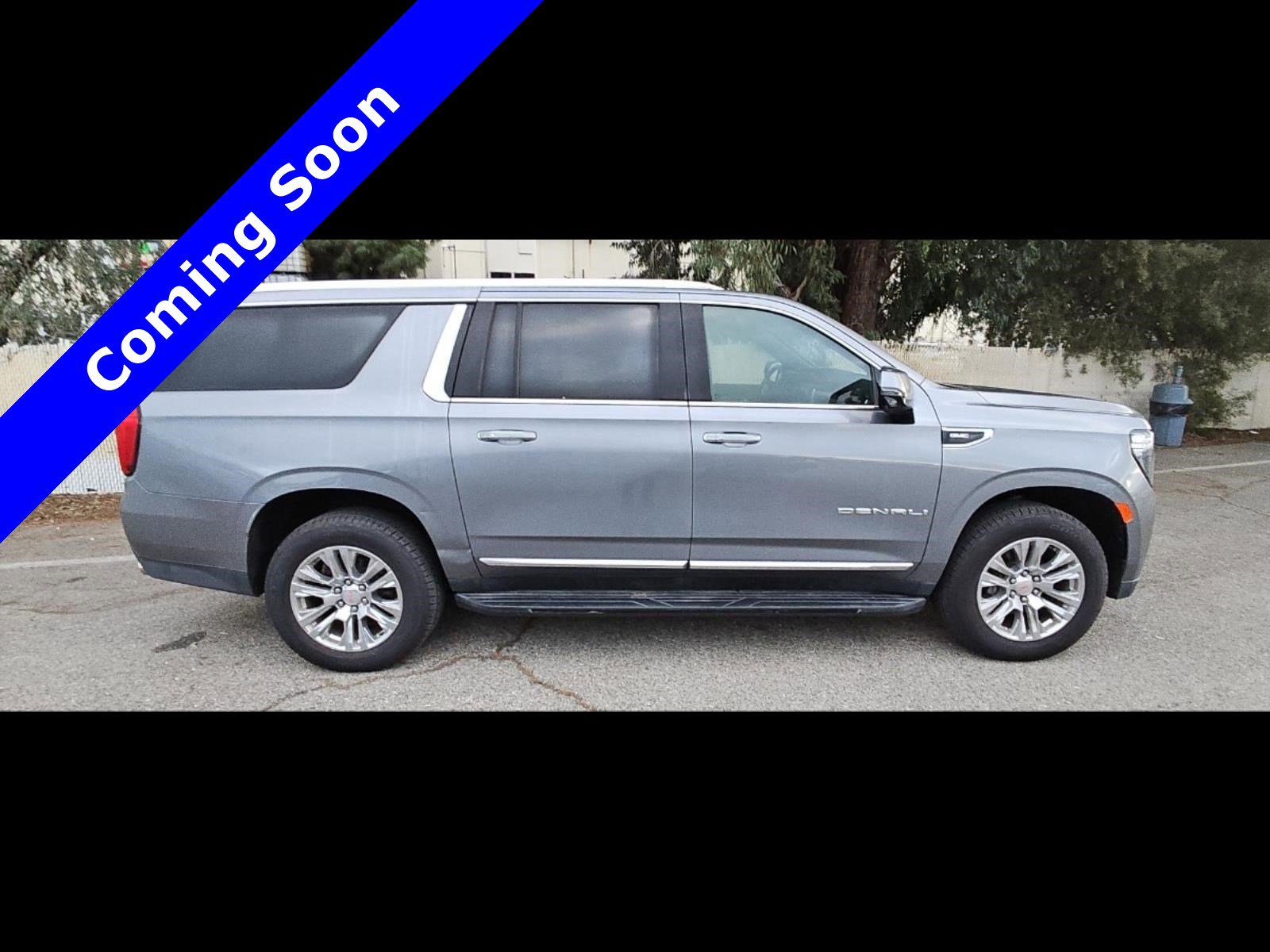 Used 2021 GMC Yukon XL Denali image 12