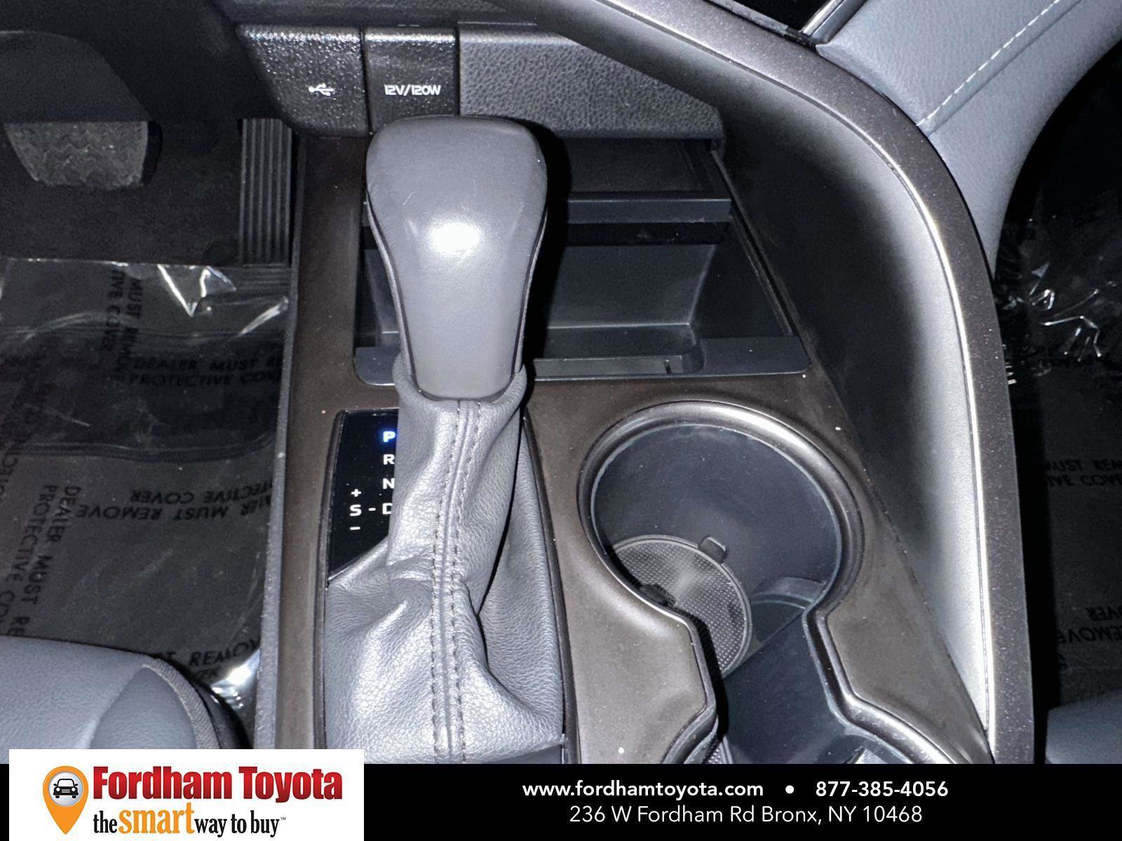 Used 2023 Toyota Camry SE image 25