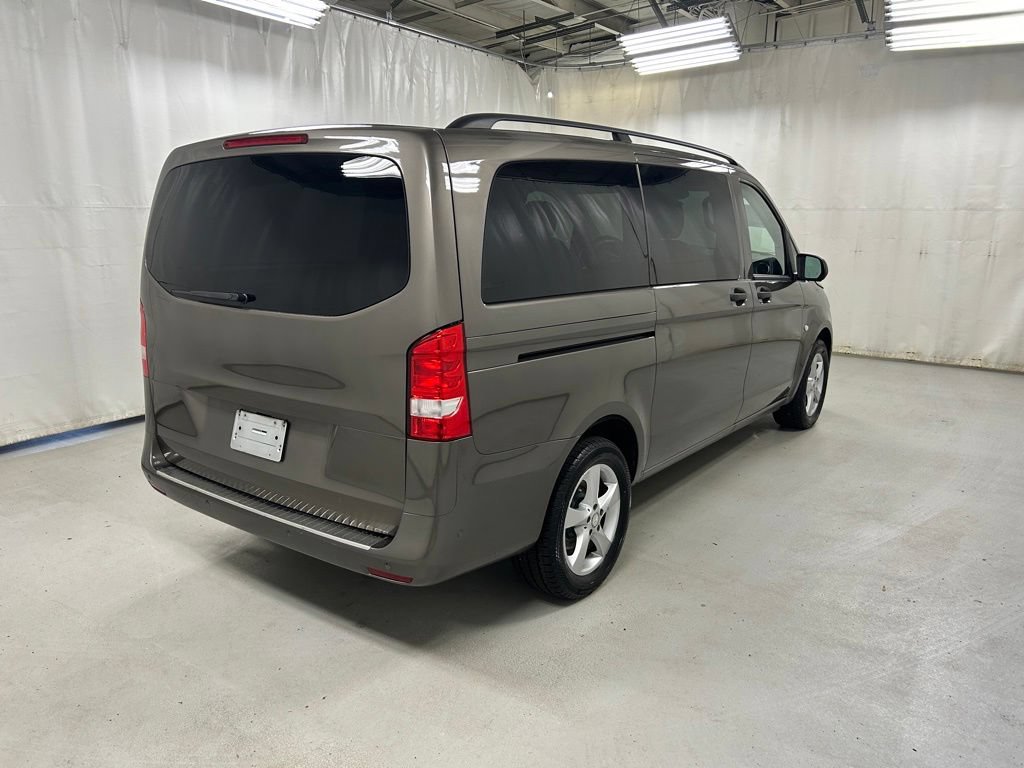 Used 2016 Mercedes-Benz Metris Passenger image 5