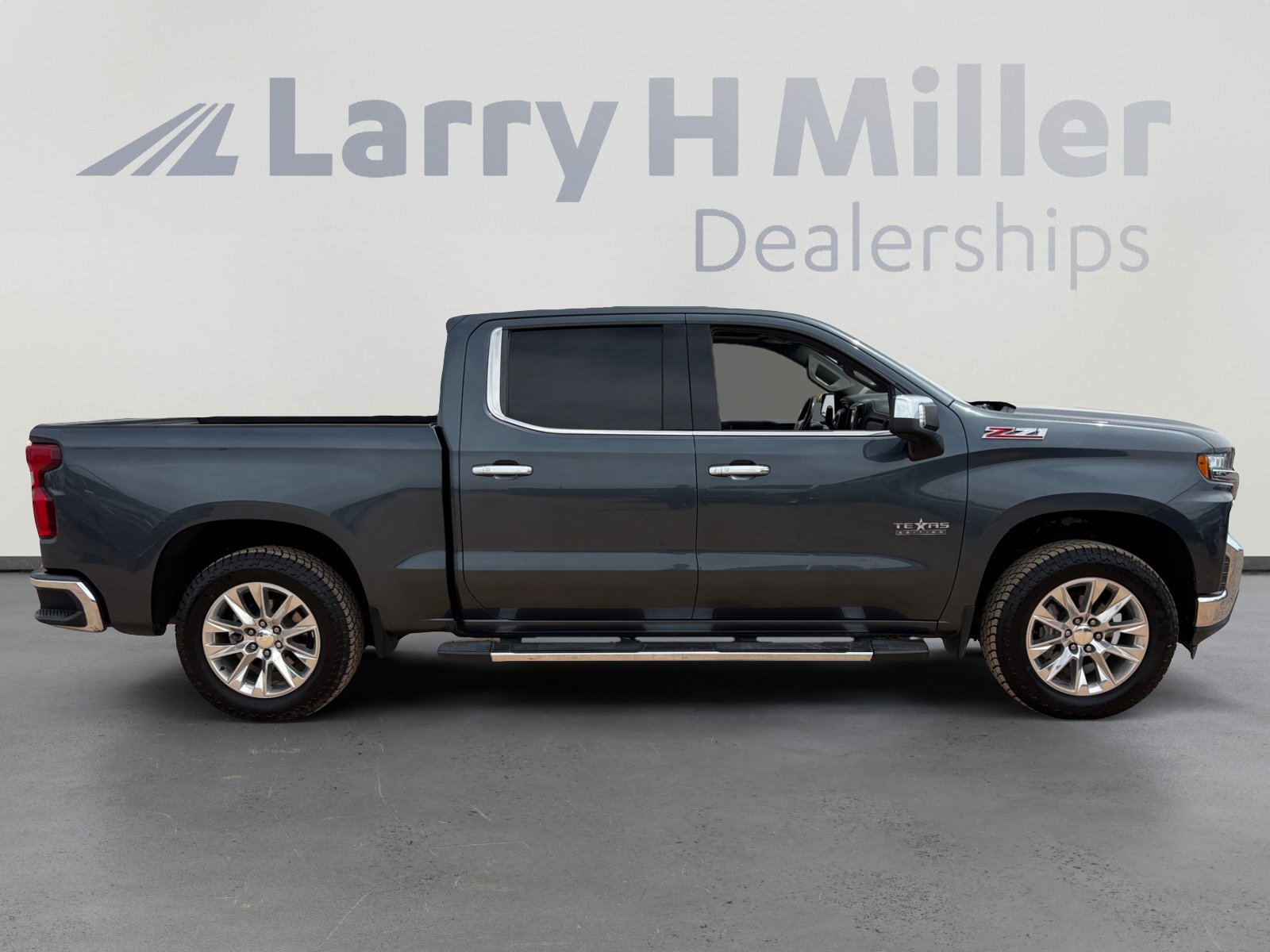 Used 2019 Chevrolet Silverado 1500 LTZ w/ LTZ Texas Edition AWD/4WD image 6