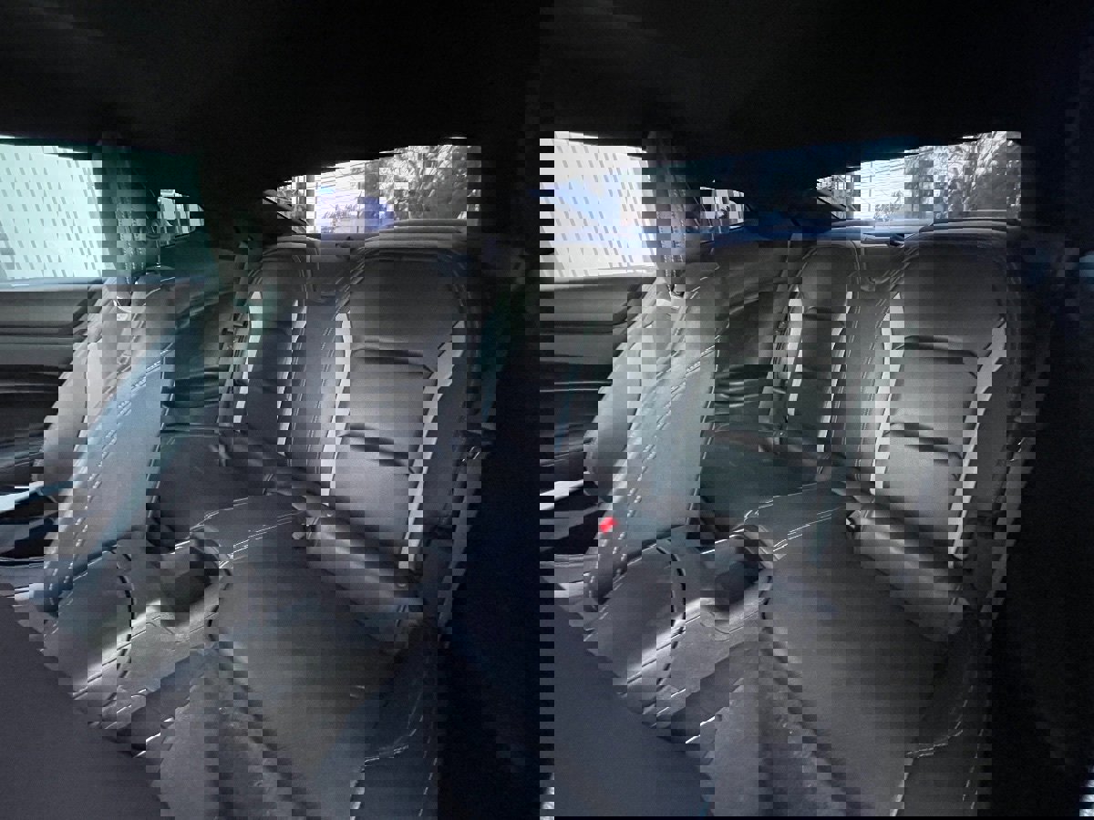 Used 2018 Chevrolet Camaro SS image 15